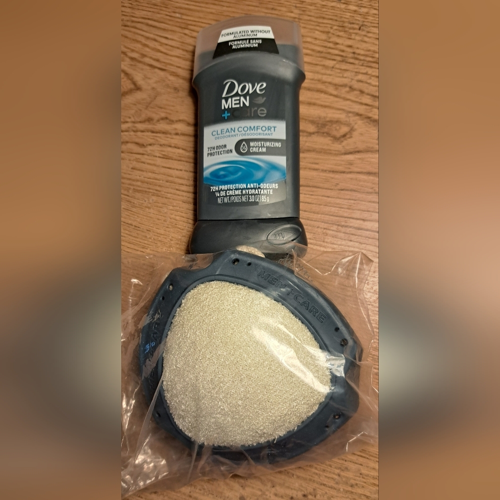 Dove Men+Care Clean Comfort Deodorant Plus Wash Scrunchie